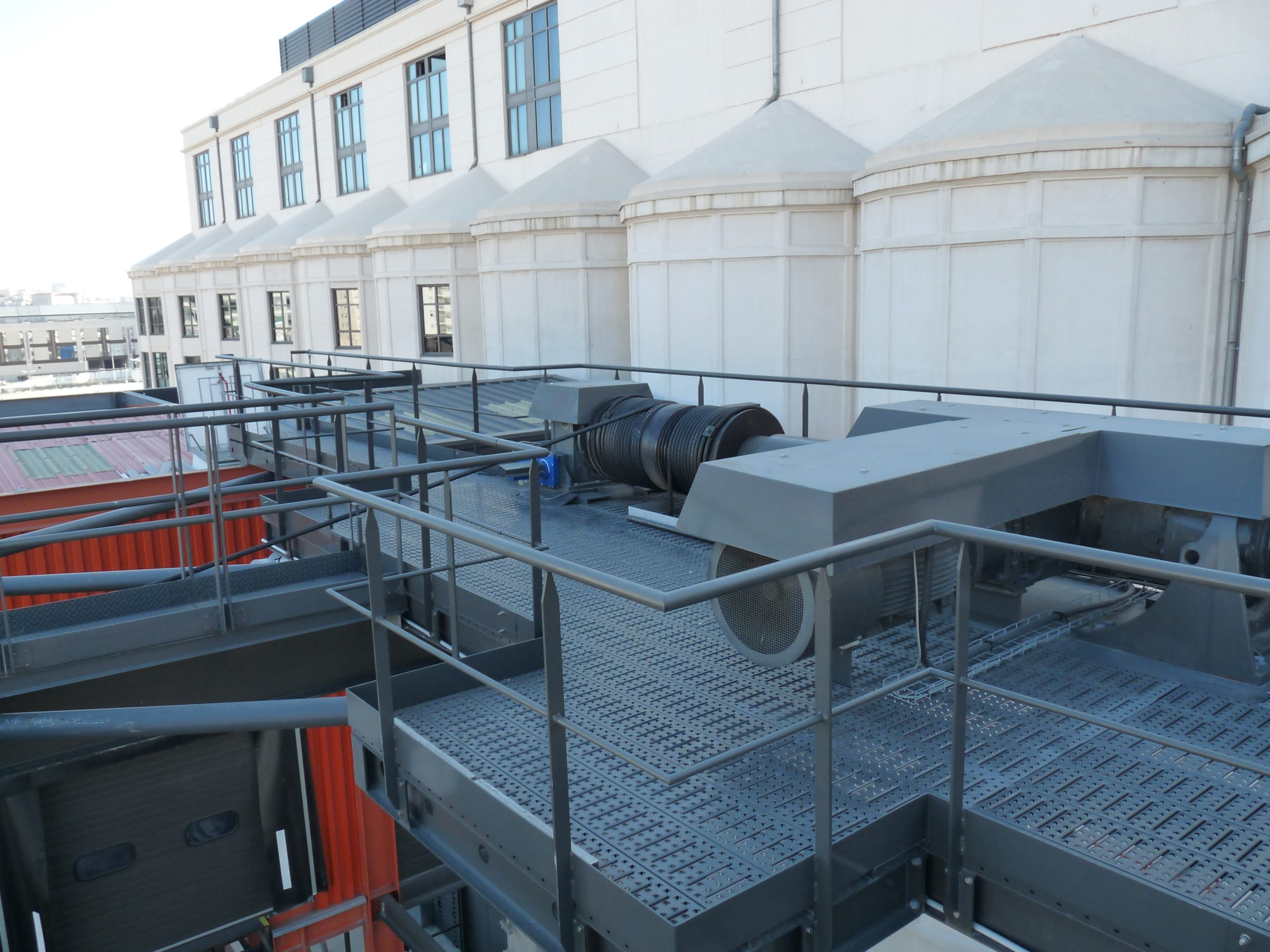 Lorry elevator platform, 90t