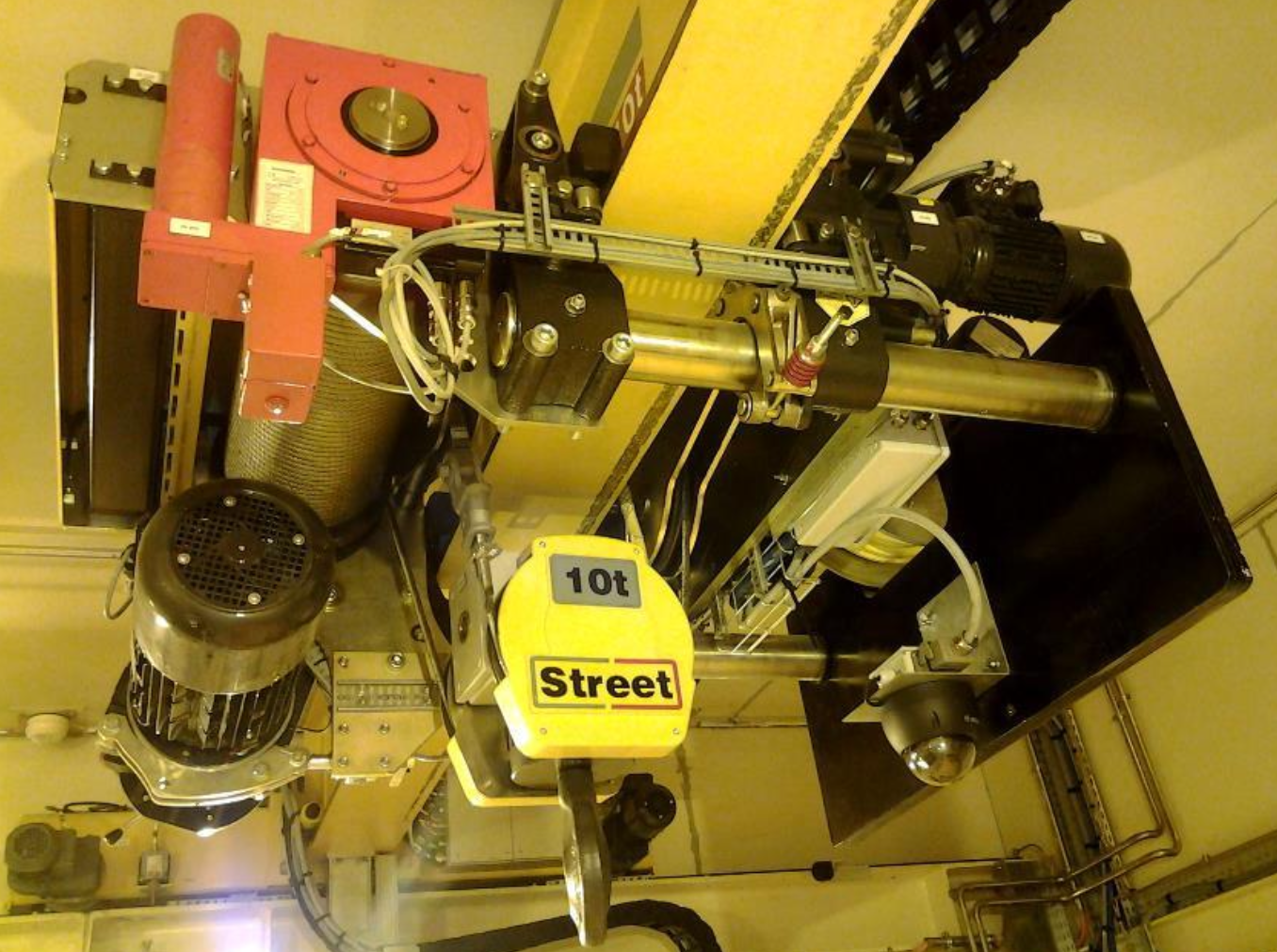 10t Custom-Off-The-Shelf (COTS) ZX Street hoist