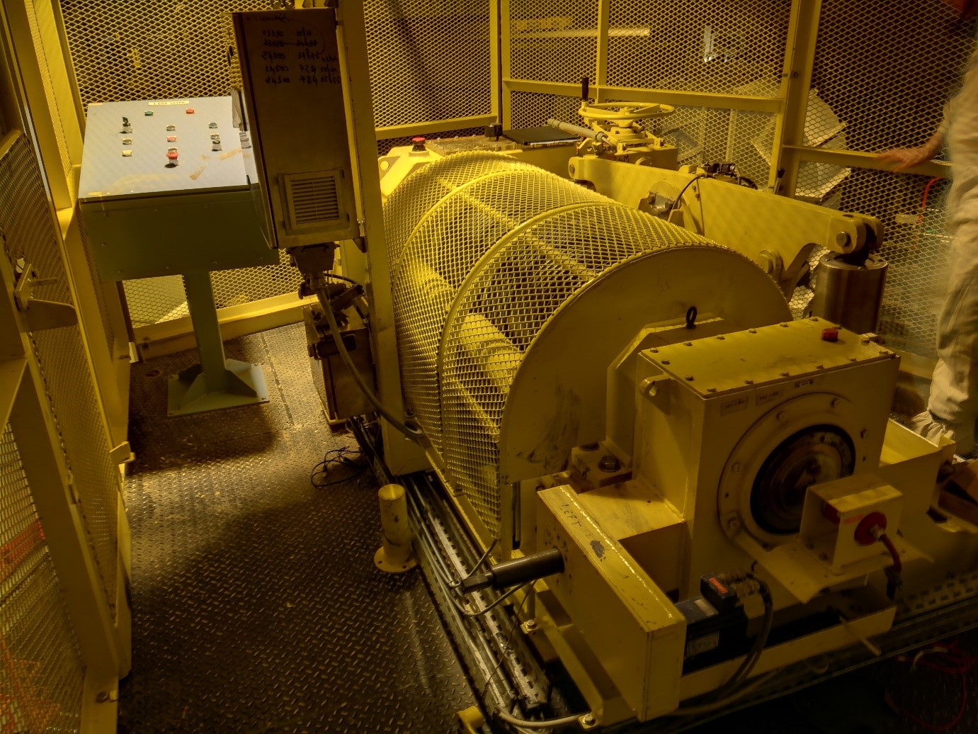 NPP Equipment Hatch Hoist