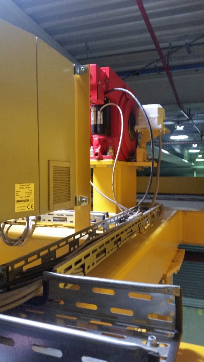 Refrigerated Truck Trailer Crane - Image 4