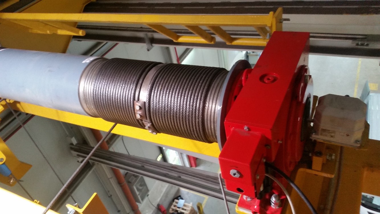 Refrigerated Truck Trailer Crane - Image 5